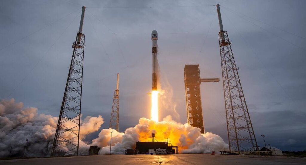 SpaceX realiza feito histórico